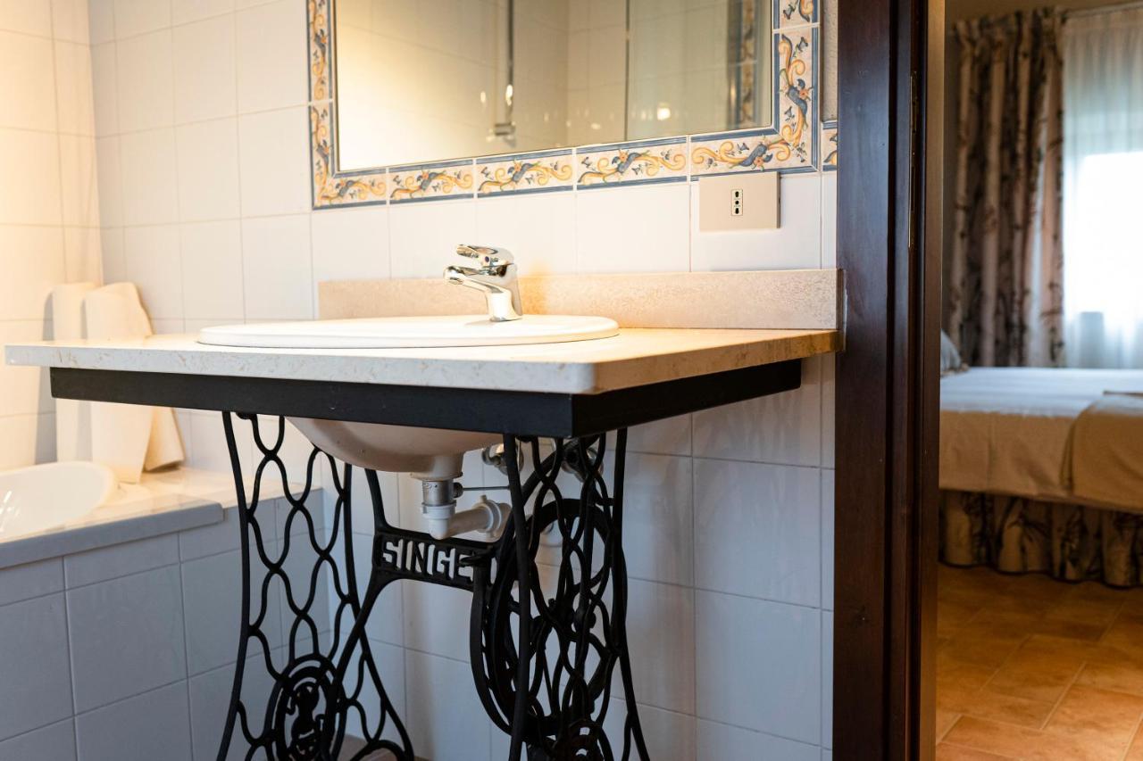 Acqua Di Civita Beauty & Rooms In Mercatello Bagnoregio Exteriör bild
